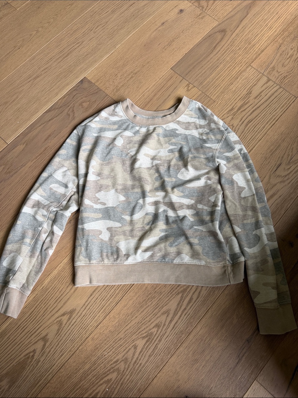 Women’s Camo Crewneck